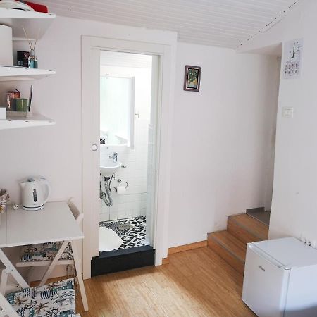 Tiny Room 皮兰 外观 照片